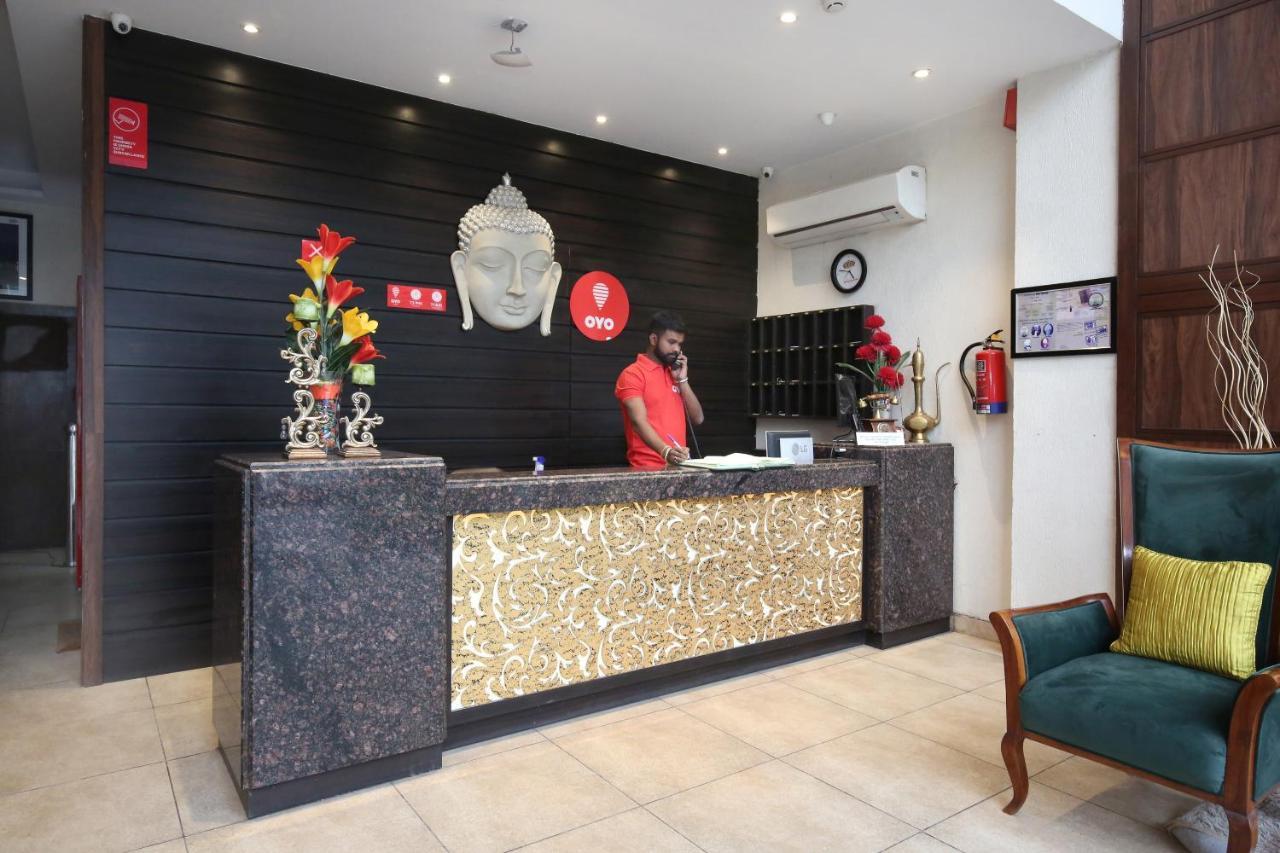 Oyo 9982 Shahz Lounge Hotel Abadpura Exterior photo