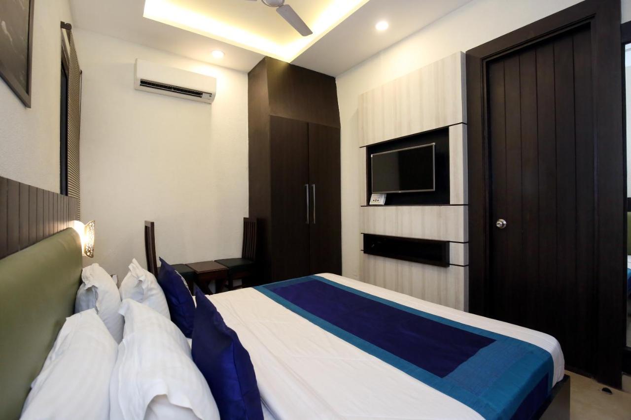 Oyo 9982 Shahz Lounge Hotel Abadpura Exterior photo